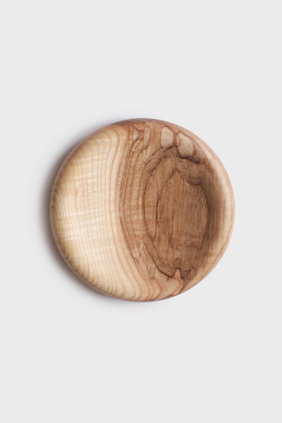 Hand carved wooden jewelry tray made of unique ashwood with rounded edges, suitable for rings and keys.