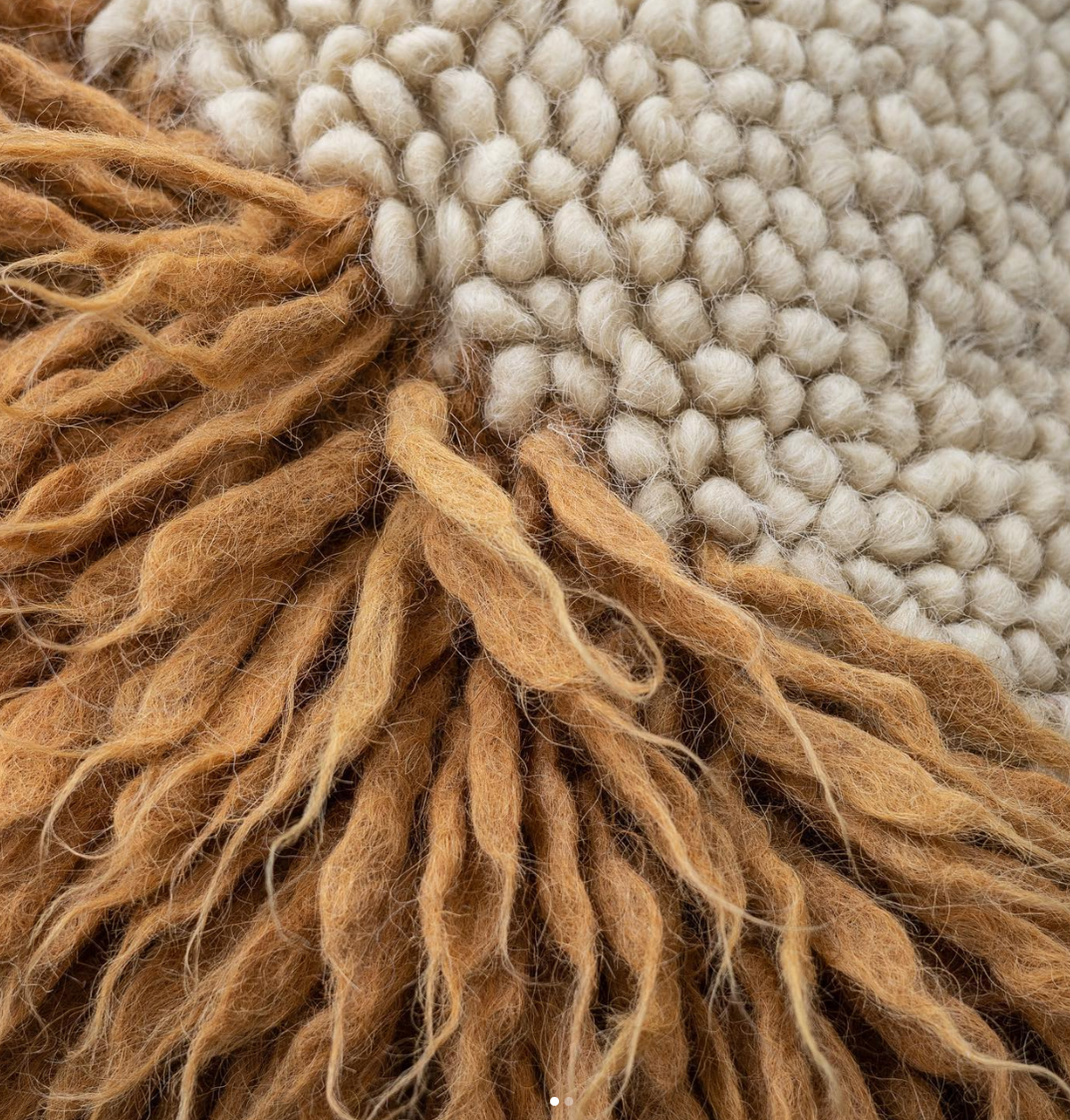 Handwoven pillow Forest Moss made of chunky wool yarn with fluffy filling for support