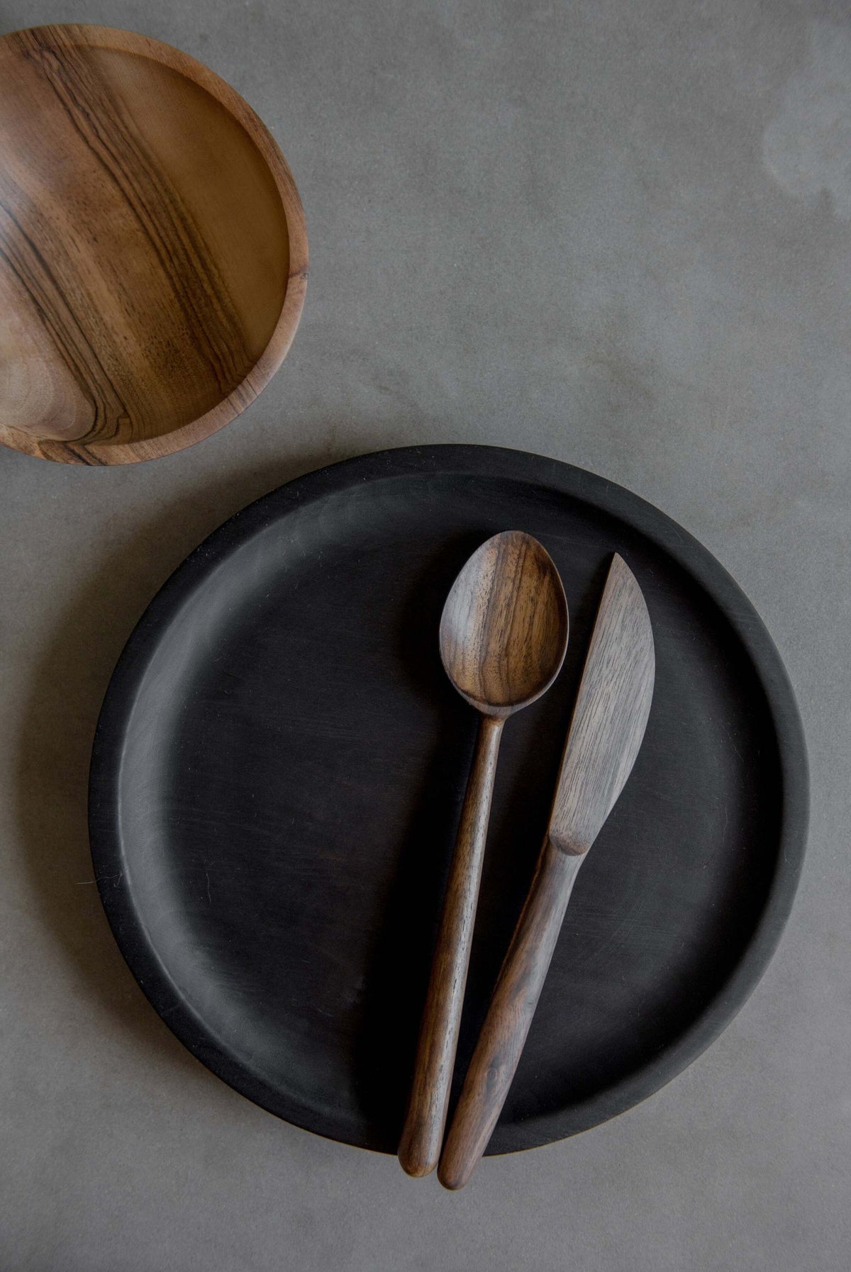 Handcrafted walnut wood knife by Ukrainian artist Vladislav Gorbachov with flaxseed oil finish