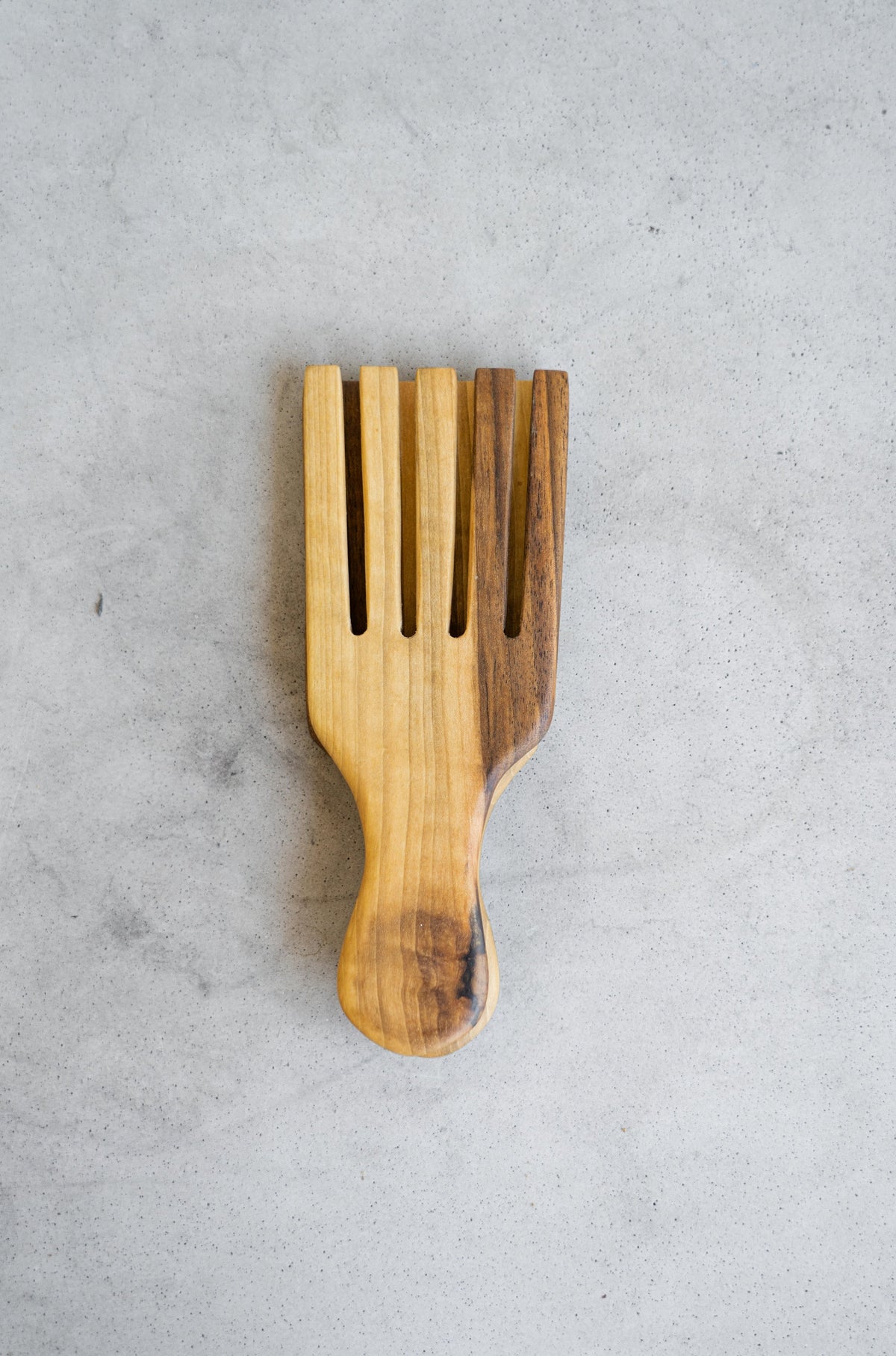 Walnut wood 2-piece hand-carved salad serving set with polished handles
